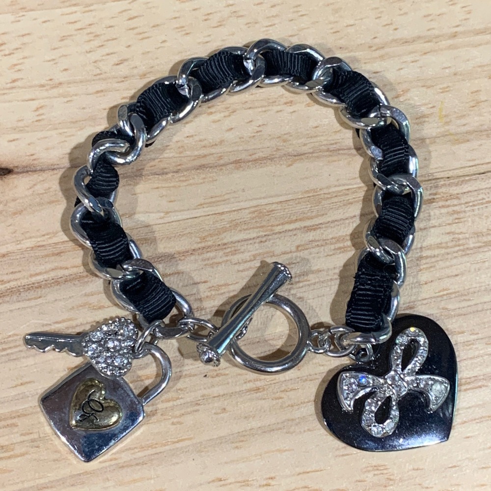 Guess Charm Bracelet Womens Silver Black Ribbon Heart Lock Key Bow Y2K Glam